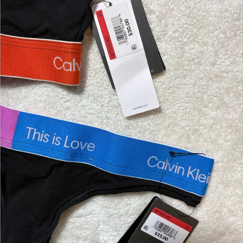Calvin Klein This is Love Black Sports Bra and Thong Set with Vibrant Waistband - Picture 3 of 4